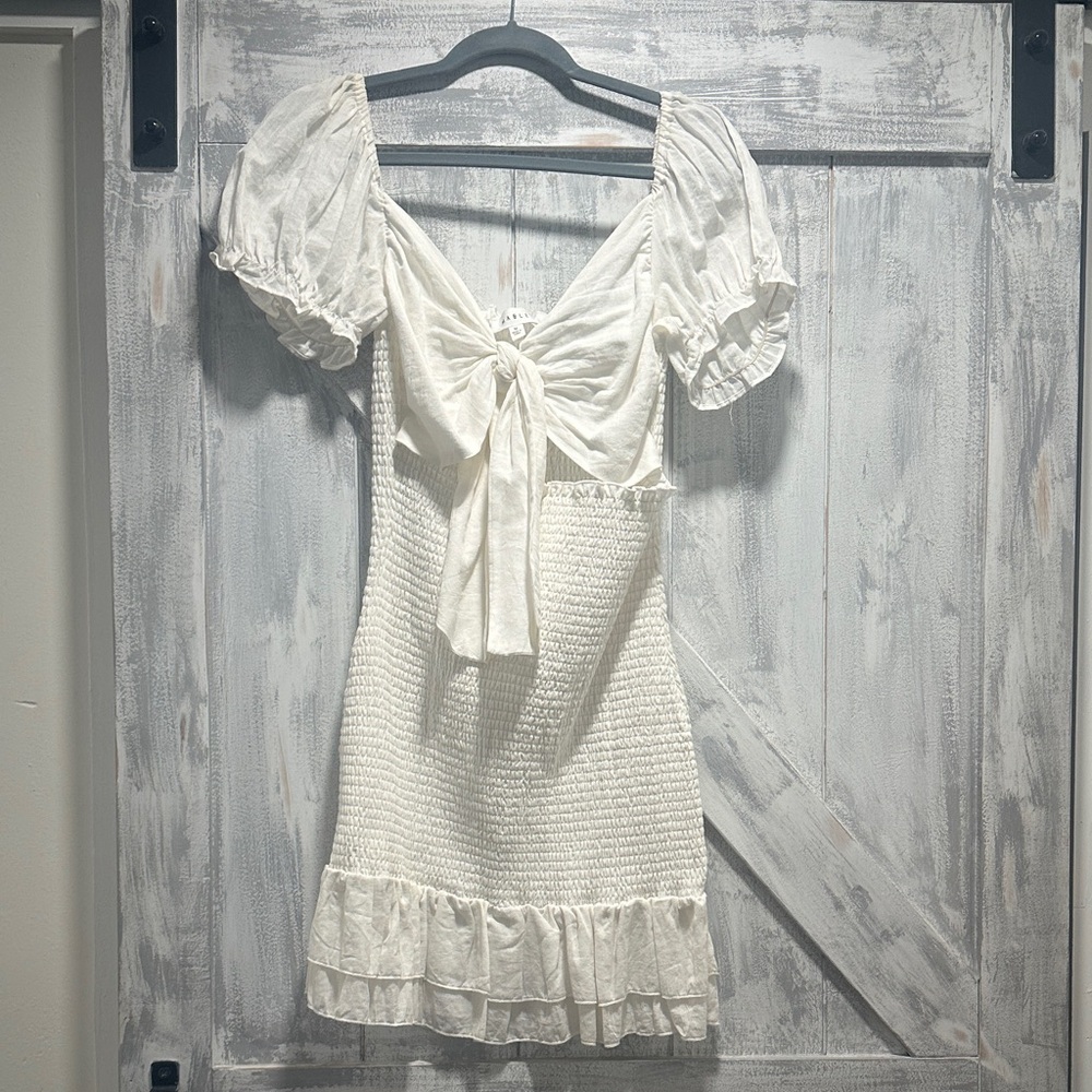 Elegant White Mini Dress